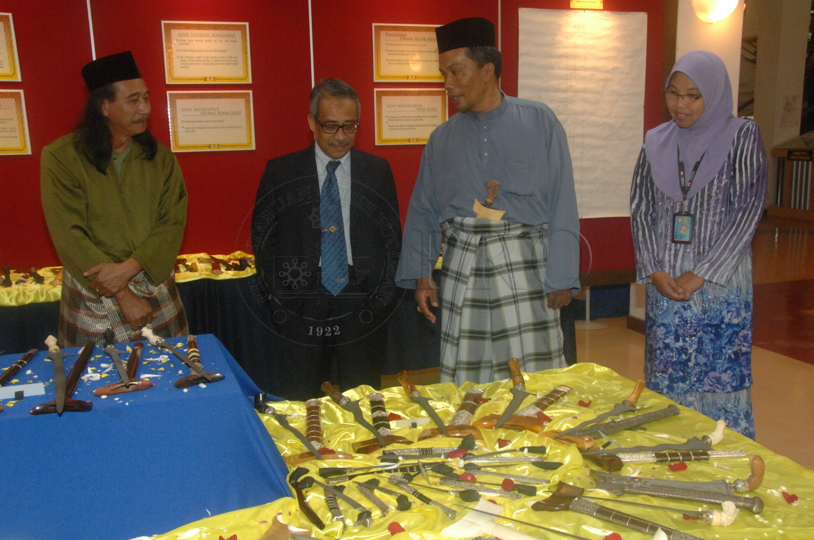 PRO 14 33 WACANA FBA 0016